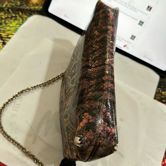 Fendi Mini Clutch Bag - Picture 13 of 17